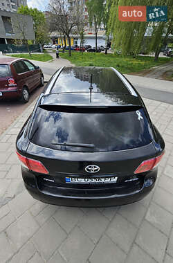 Универсал Toyota Avensis 2009 в 