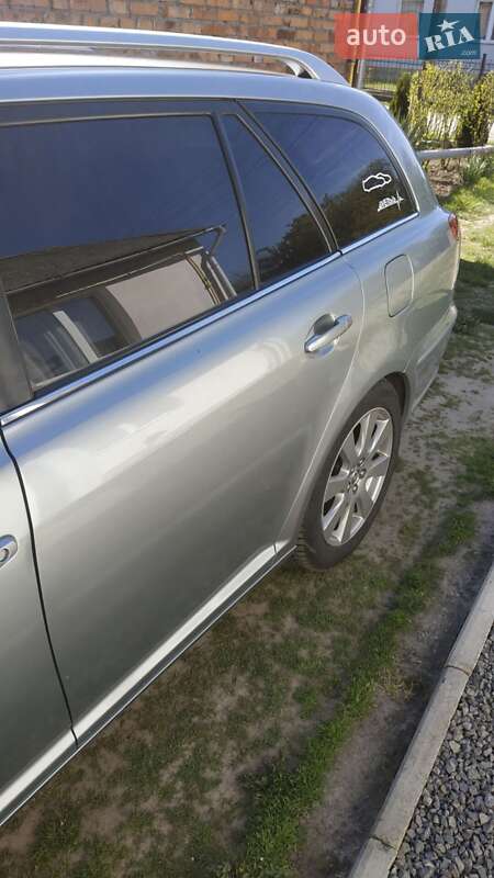 Універсал Toyota Avensis 2007 в Сокалі