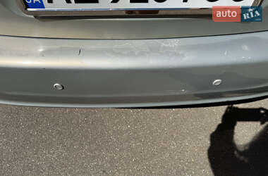 Седан Toyota Avensis 2005 в 