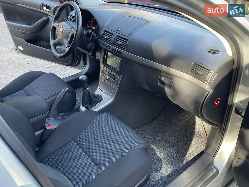 Универсал Toyota Avensis 2008 в Виннице