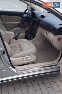 Універсал Toyota Avensis 2005 в 
