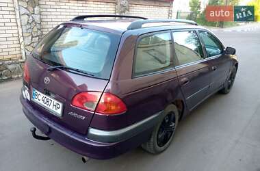 Универсал Toyota Avensis 1999 в 