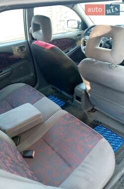 Универсал Toyota Avensis 1999 в 