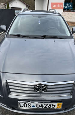 Універсал Toyota Avensis 2004 в 