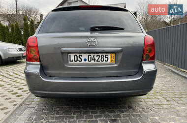 Універсал Toyota Avensis 2004 в 