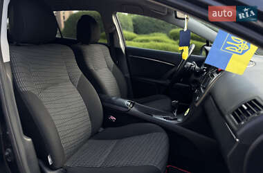 Универсал Toyota Avensis 2011 в 