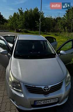Седан Toyota Avensis 2009 в 