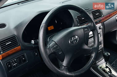 Седан Toyota Avensis 2008 в 