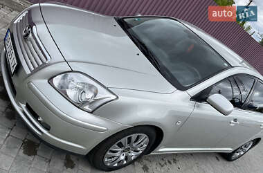 Седан Toyota Avensis 2005 в  фото 4 Седан Toyota Avensis 2005 в