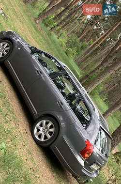 Универсал Toyota Avensis 2004 в Ровно