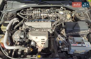 Седан Toyota Avensis 1998 в 