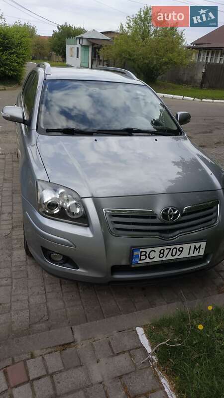 Универсал Toyota Avensis 2007 в Сокале