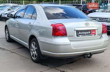 Седан Toyota Avensis 2004 в 
