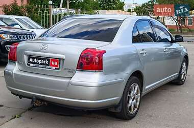 Седан Toyota Avensis 2004 в 