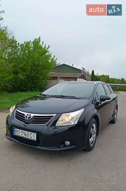Универсал Toyota Avensis 2011 в Хмельницком