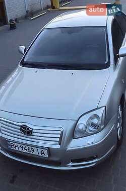 Седан Toyota Avensis 2004 в Одессе