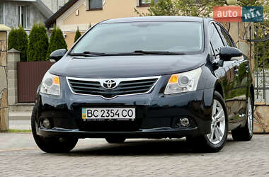 Седан Toyota Avensis 2011 в Львове