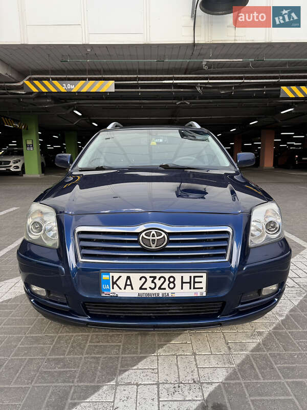 Универсал Toyota Avensis 2004 в Киеве