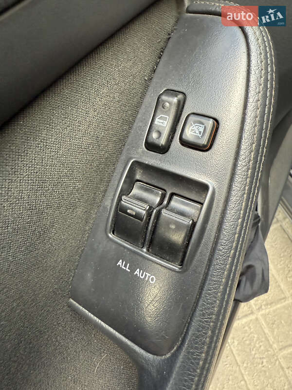 Универсал Toyota Avensis 2004 в Киеве