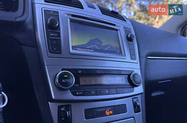 Универсал Toyota Avensis 2015 в 