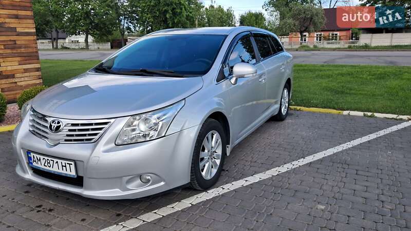 Універсал Toyota Avensis 2009 в Коростені