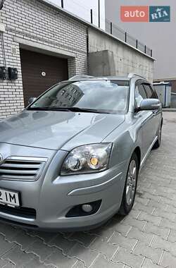 Универсал Toyota Avensis 2007 в Хмельницком