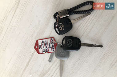 Универсал Toyota Avensis 2005 в 