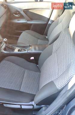 Седан Toyota Avensis 2011 в 
