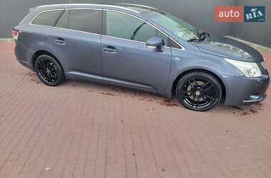 Універсал Toyota Avensis 2010 в 