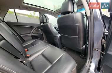 Універсал Toyota Avensis 2010 в 