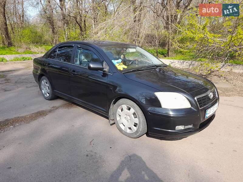 Седан Toyota Avensis 2003 в Запоріжжі