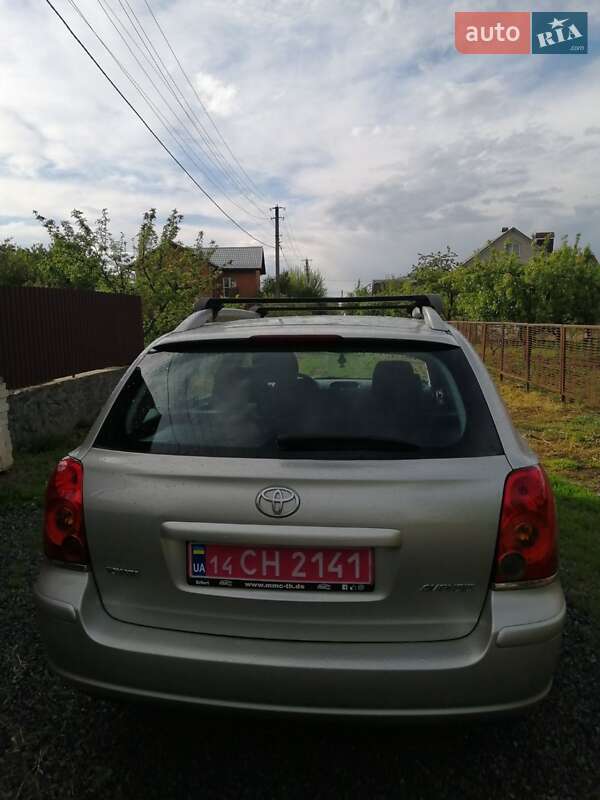 Универсал Toyota Avensis 2005 в Виннице