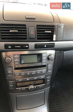 Універсал Toyota Avensis 2008 в 