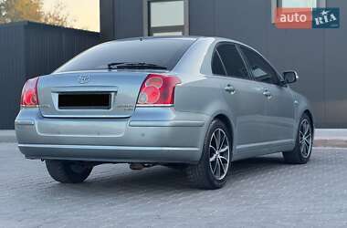 Лифтбек Toyota Avensis 2008 в 