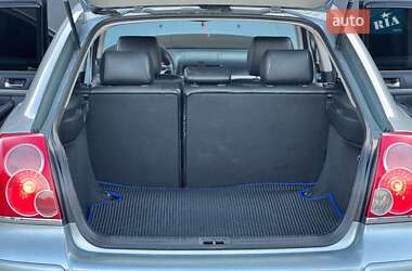 Лифтбек Toyota Avensis 2008 в 
