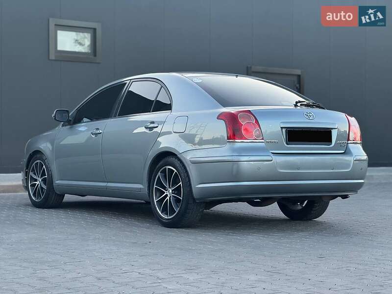 Ліфтбек Toyota Avensis 2008 в Одесі