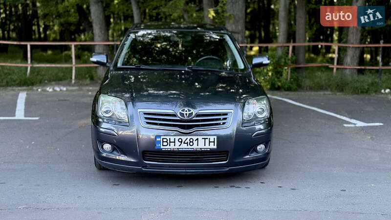 Седан Toyota Avensis 2008 в 