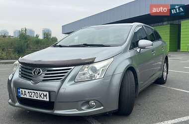 Універсал Toyota Avensis 2011 в Києві