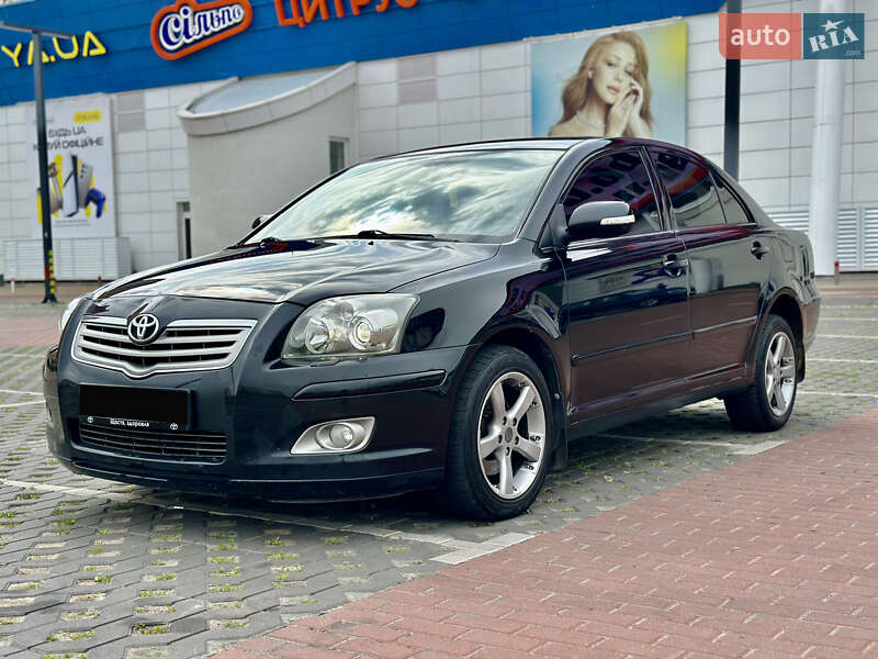 Седан Toyota Avensis 2007 в Киеве