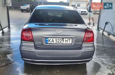 Седан Toyota Avensis 2003 в Одессе