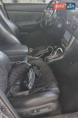 Седан Toyota Avensis 2003 в 
