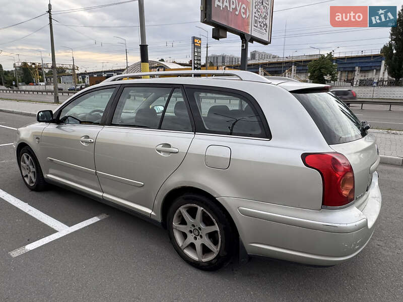 Универсал Toyota Avensis 2003 в Киеве