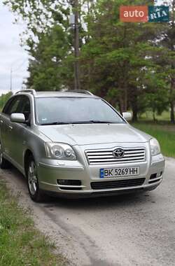 Универсал Toyota Avensis 2005 в Вараше