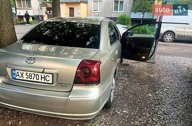 Седан Toyota Avensis 2003 в 