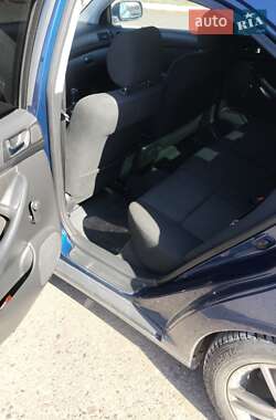 Седан Toyota Avensis 2006 в 