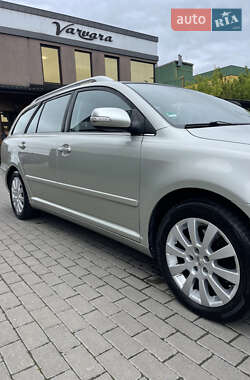 Универсал Toyota Avensis 2008 в 