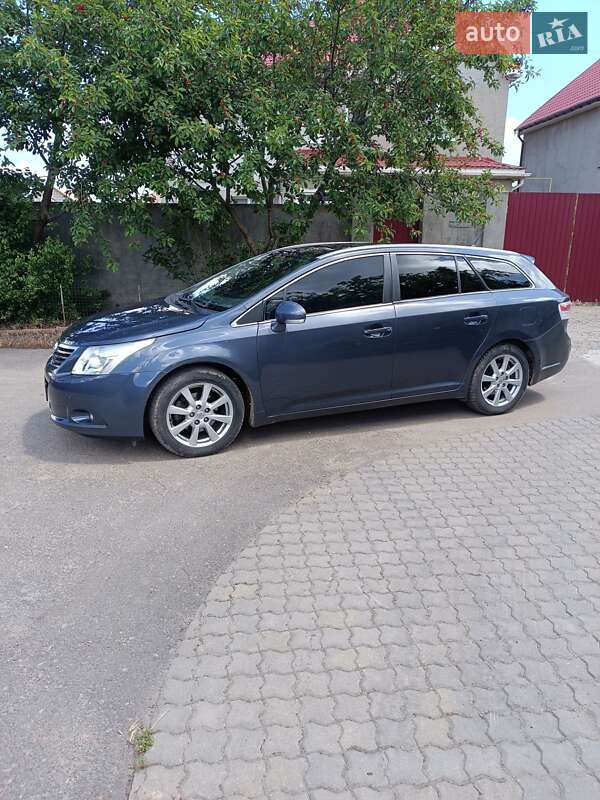 Універсал Toyota Avensis 2008 в Одесі