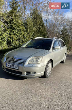Універсал Toyota Avensis 2005 в Рівному