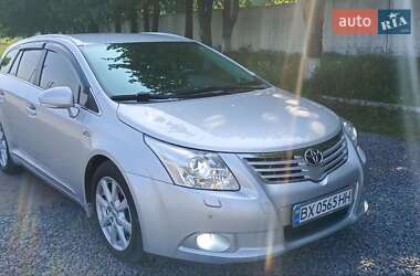 Універсал Toyota Avensis 2011 в Старій Синяві