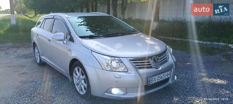 Toyota Avensis 2011